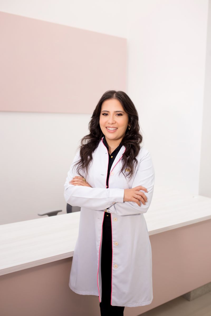 Dra. Camila Hino Verdelo